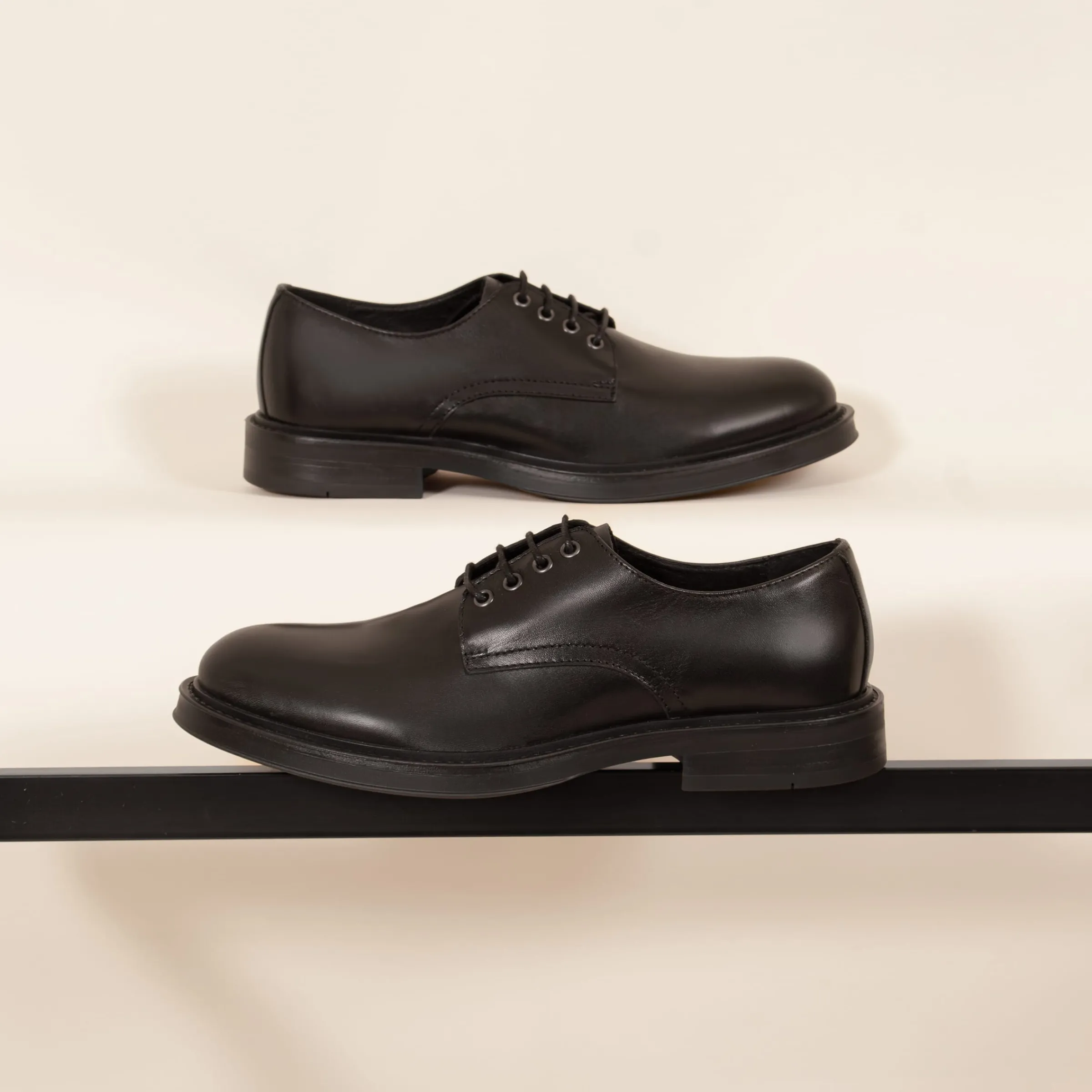derbies_gomme_cuir_noir_2.webp Homme JULES & JENN Richelieus & Derbies | Derbies gomme cuir